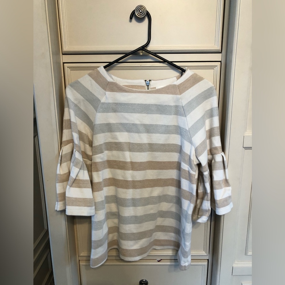 Maeve top size small in white gold and silver